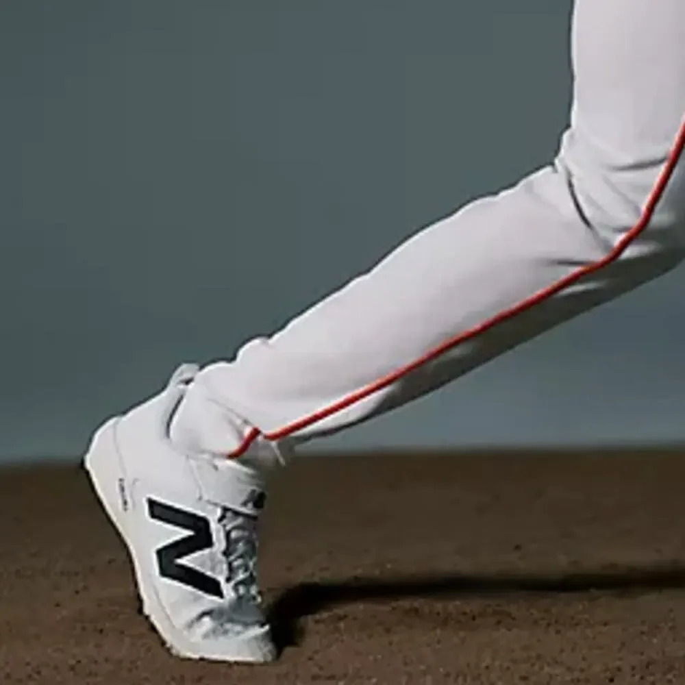 New Balance Unisex White Black FuelCell 4040 v8 Cleat Shoes Size M's 10.5/W's 12